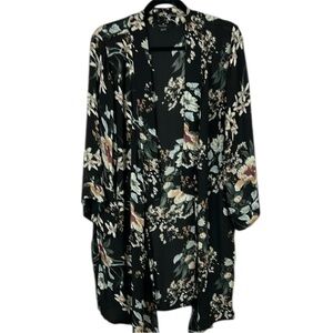 Tahari Black and Cream Floral Kimono L/XL